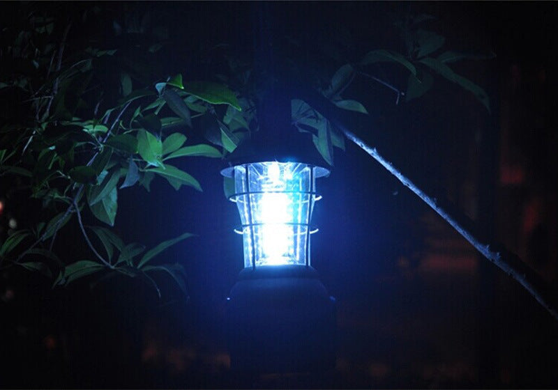 Camping Light - Uppladdningsbart batteri - kan laddas med Solcell och vev
